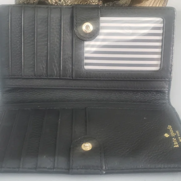 Kate Spade Wallet - Picture 3 of 4